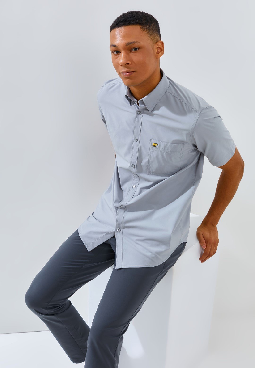Jack Nicklaus Sleek Attire Kemeja Pria Lengan Pendek Slim Fit Light Grey - Image 5