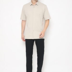 Jobb Swinton Kemeja Pria Lengan Pendek Regular Fit Beige