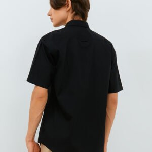 Jobb Vernon Kemeja Pria Lengan Pendek Regular Fit Hitam