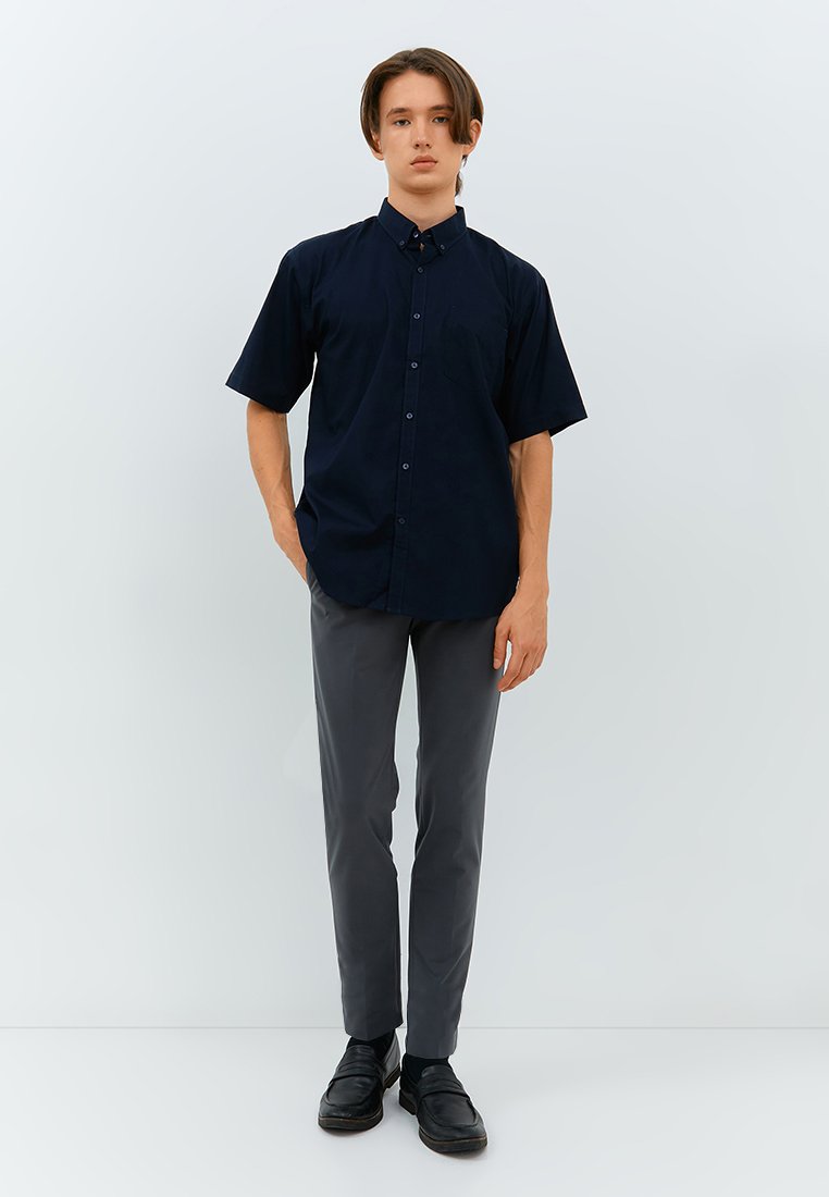 Jobb Vernon Kemeja Pria Lengan Pendek Regular Fit Navy - Image 8