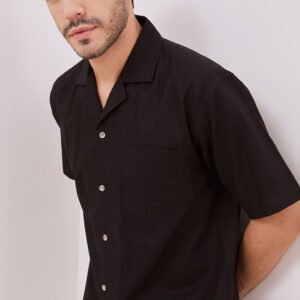 Jobb Wisco Kemeja Pria Lengan Pendek Regular Fit Hitam