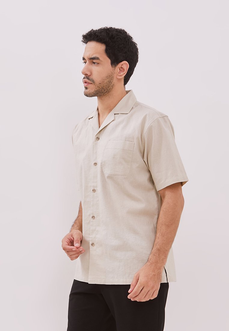 Jobb Wisco Kemeja Pria Lengan Pendek Regular Fit Beige - Image 2