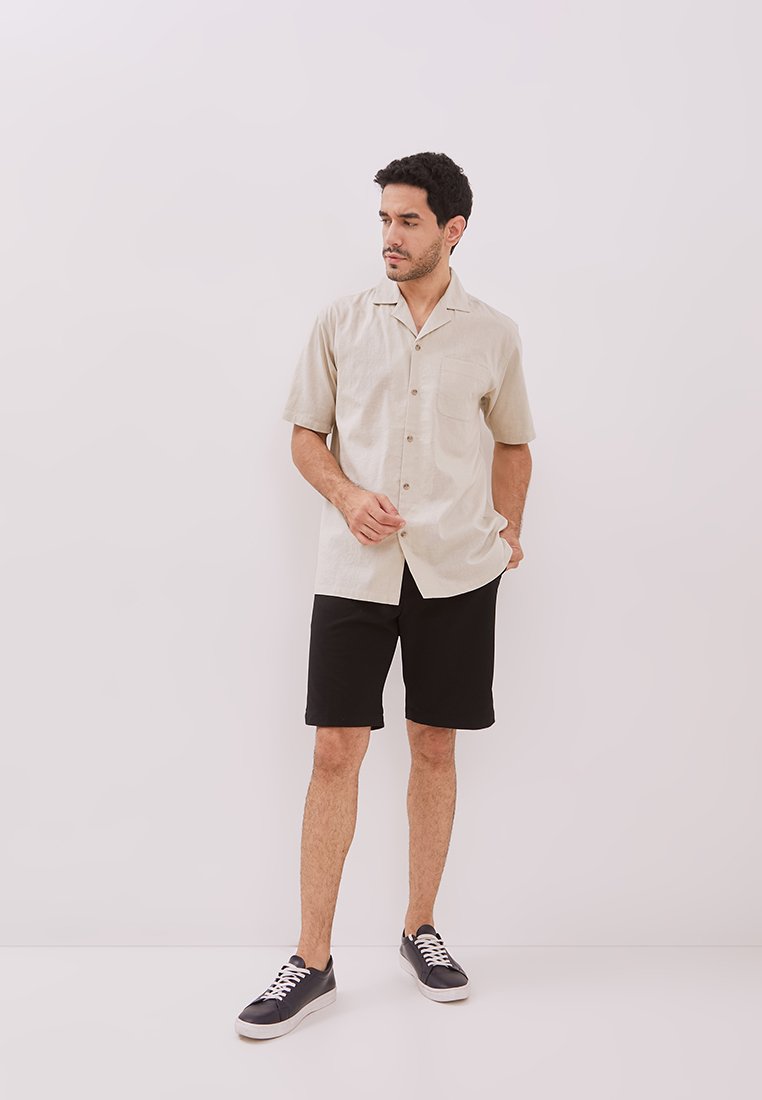 Jobb Wisco Kemeja Pria Lengan Pendek Regular Fit Beige - Image 4