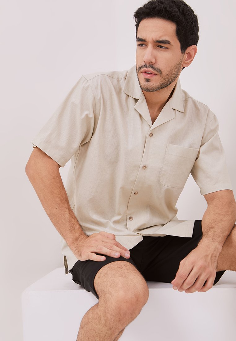 Jobb Wisco Kemeja Pria Lengan Pendek Regular Fit Beige - Image 5