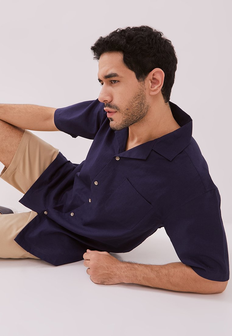 Jobb Wisco Kemeja Pria Lengan Pendek Regular Fit Navy - Image 5