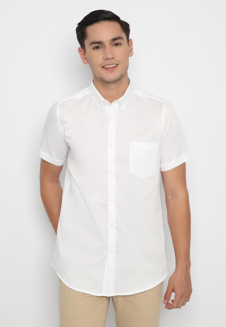Jobb Cherokee Kemeja Pria Lengan Pendek Slim Fit Putih