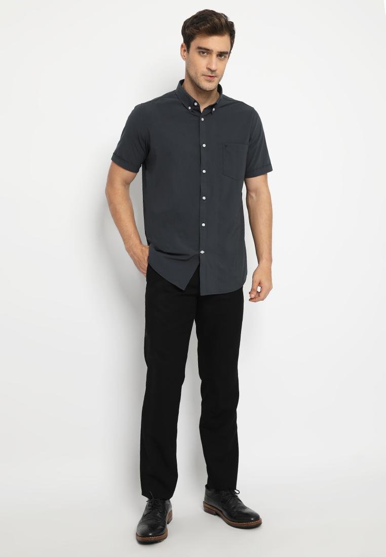 Jobb Minnesota Kemeja Pria Lengan Pendek Slim Fit Dark Grey - Image 4
