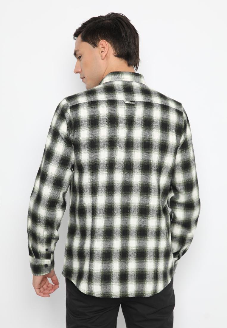 Jobb Akito Kemeja Pria Flannel Lengan Panjang Slim Fit Hijau - Image 3