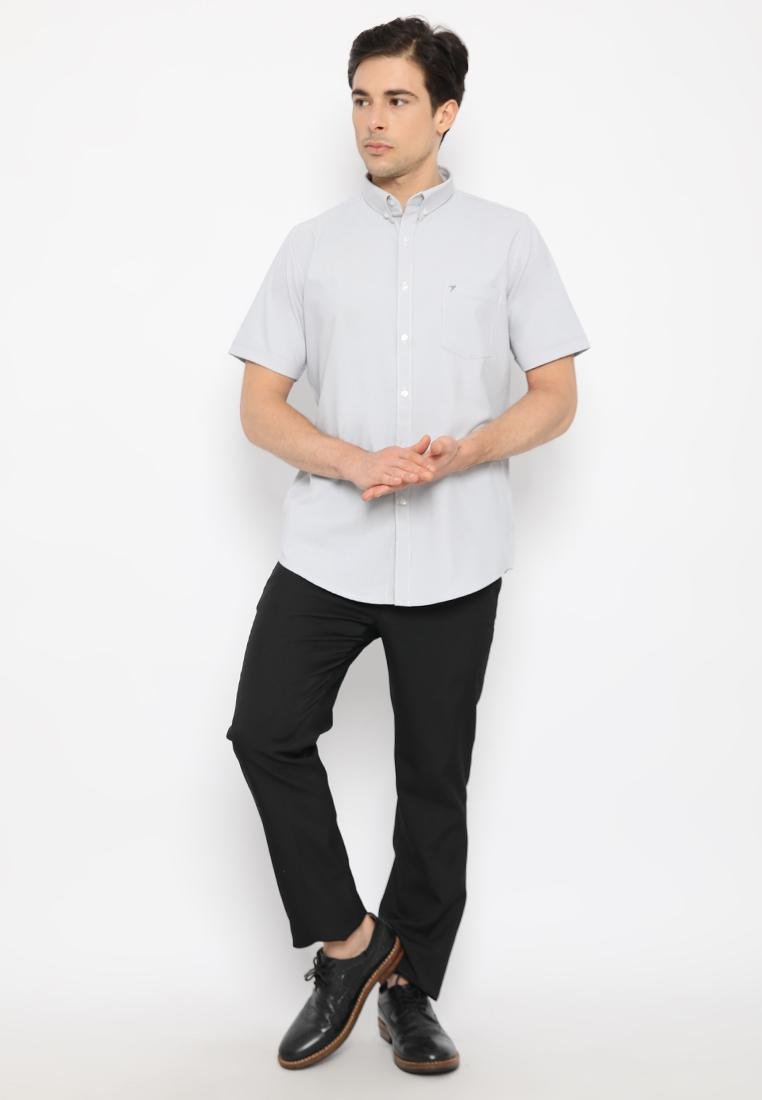Jobb Revano Kemeja Pria Lengan Pendek Slim Fit Navy - Image 4
